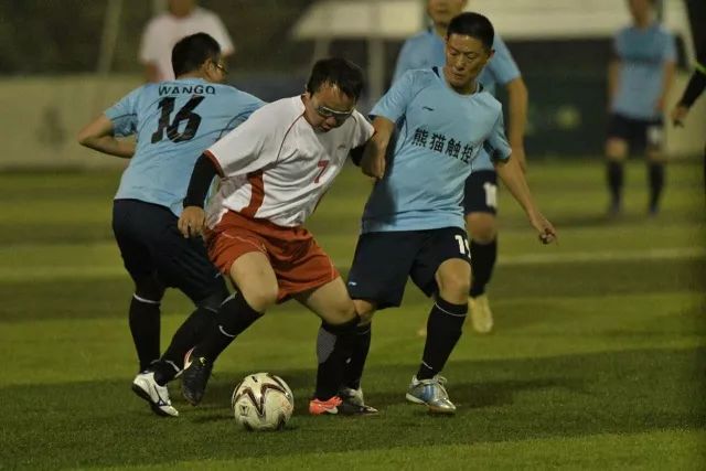 中国男篮公布16人集训名单 周琦未能入选