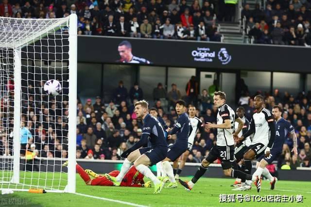 恩比德被驱逐76人险胜马刺 热火胜篮网止3连败